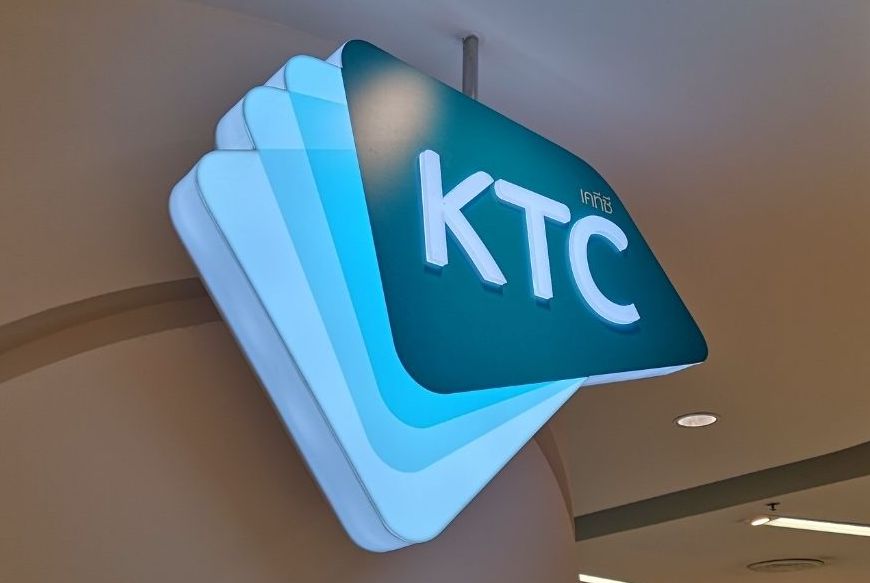 KTC – แนวโน้มเติบโตเล็กน้อย, valuation แพง – UNDERPERFORM (ราคาเป้าหมาย 44 บาท)